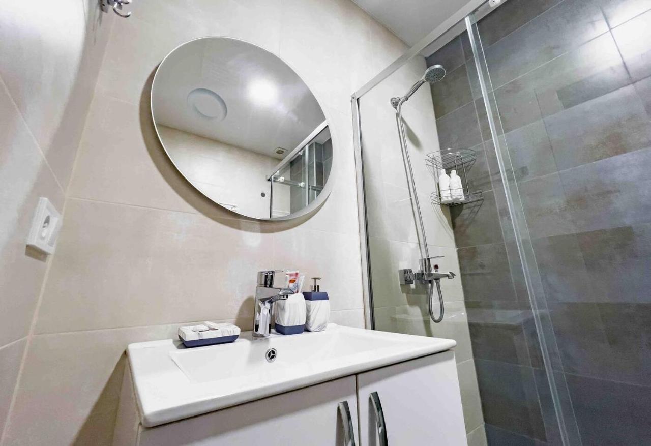 Gg - New, Cozy In White Sails With Sea View On 12th Floor Batumi